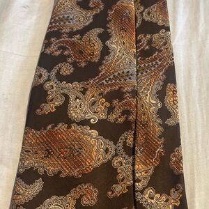 Paisley Tie in Brown and Gold